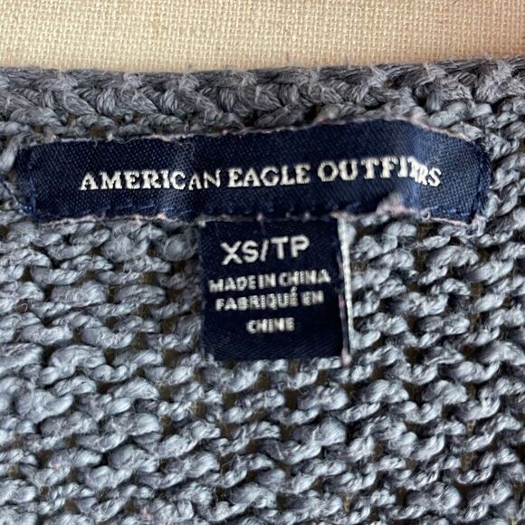 American Eagle Outfitters Loose Knit Sweater Size XS EUC - Picture 6 of 7